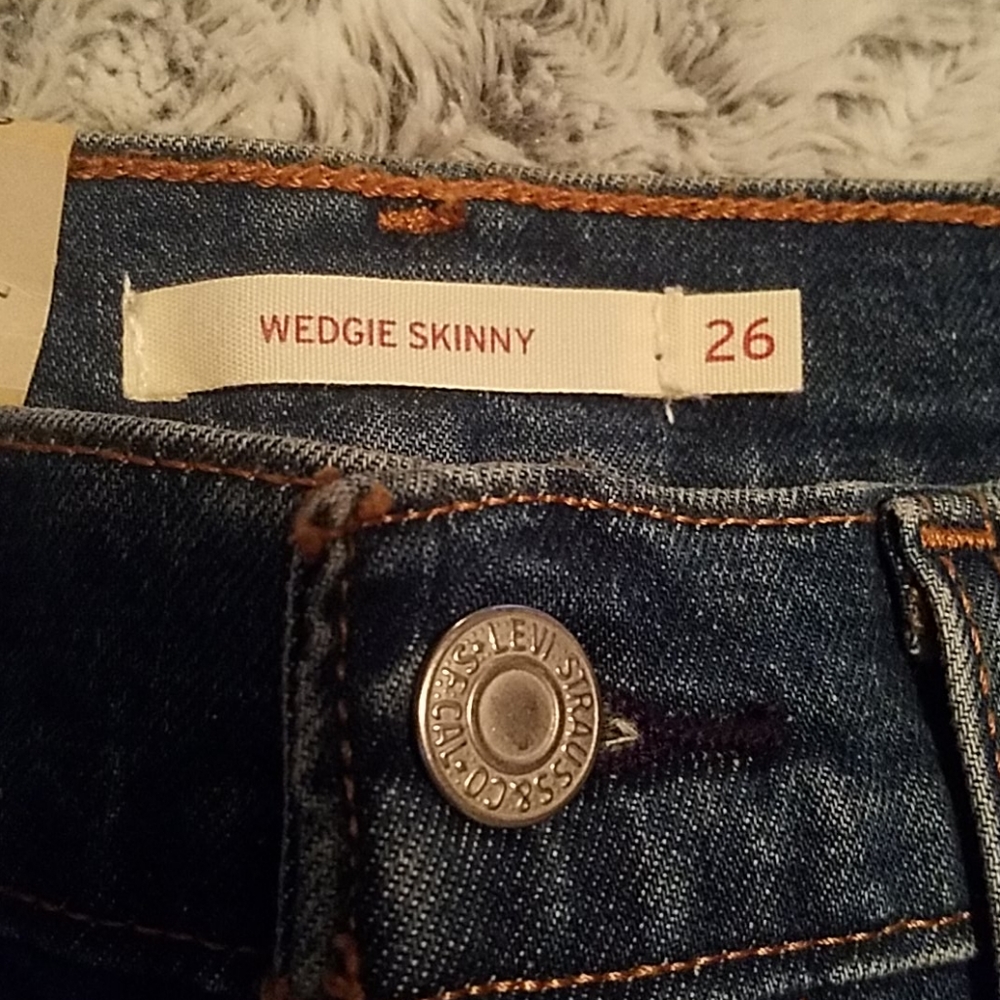 Levis wedgie skinny jeans NWT - Picture 5 of 9